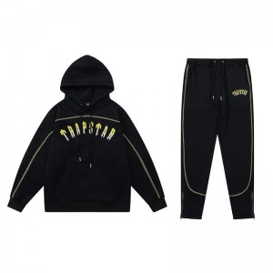 Black Men's Trapstar Yellow Logo Tracksuits UK | 60375-JPHM