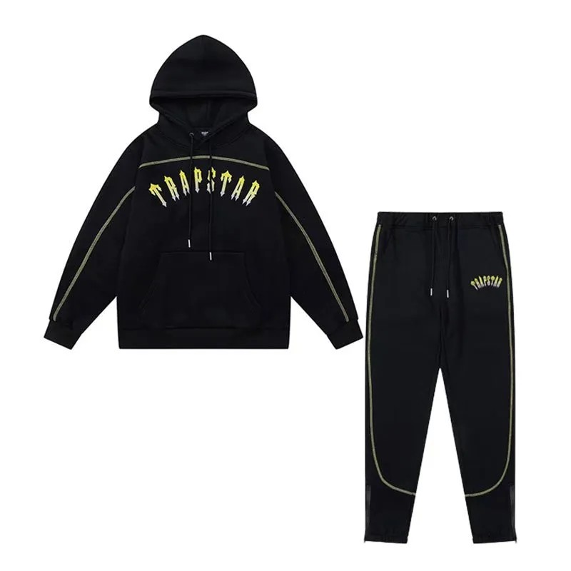 Black Men\'s Trapstar Tracksuits UK | 76903-NWAS